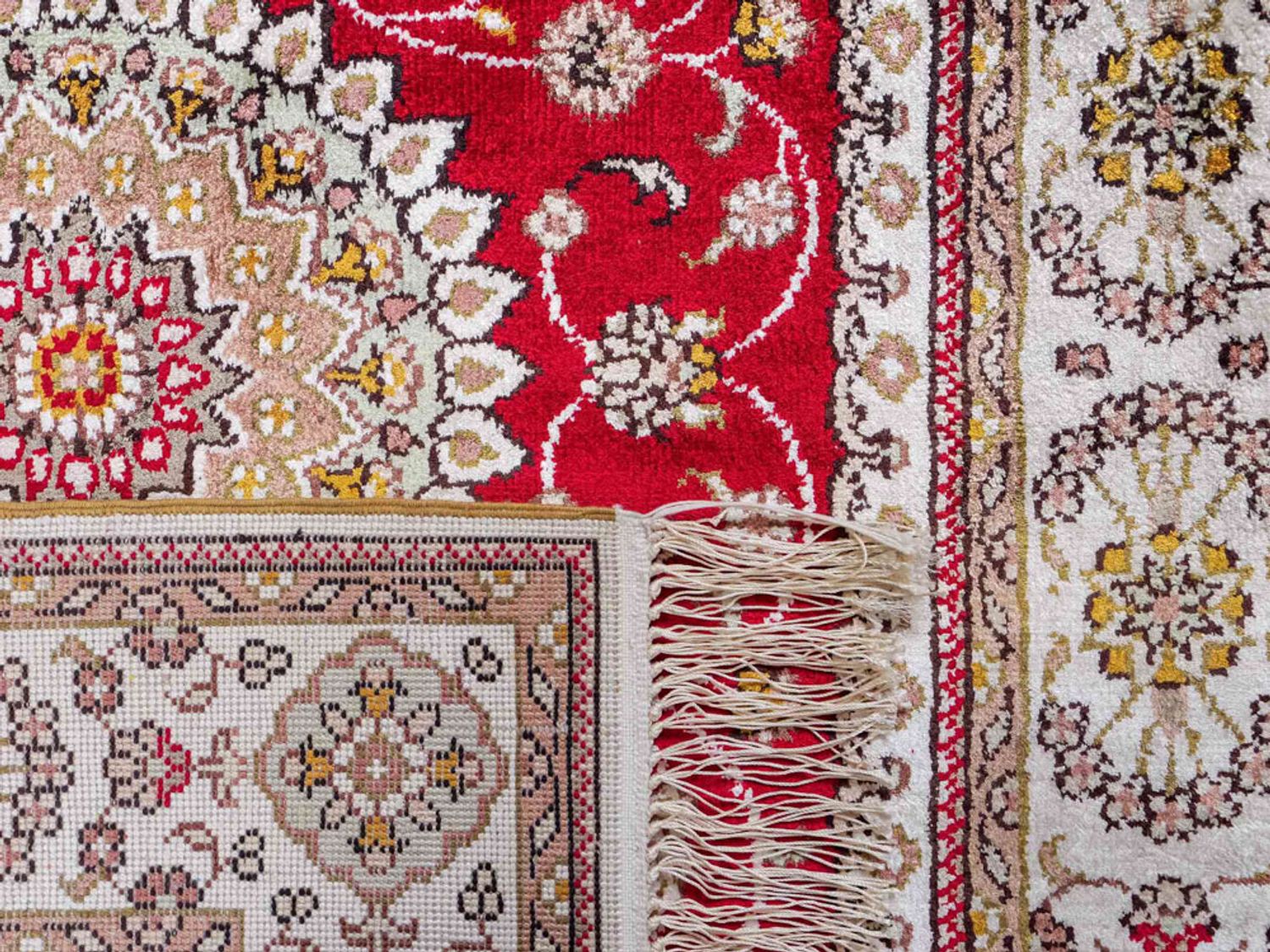 Hedvábný koberec - Čínské hedvábí - 120 x 77 cm - červená