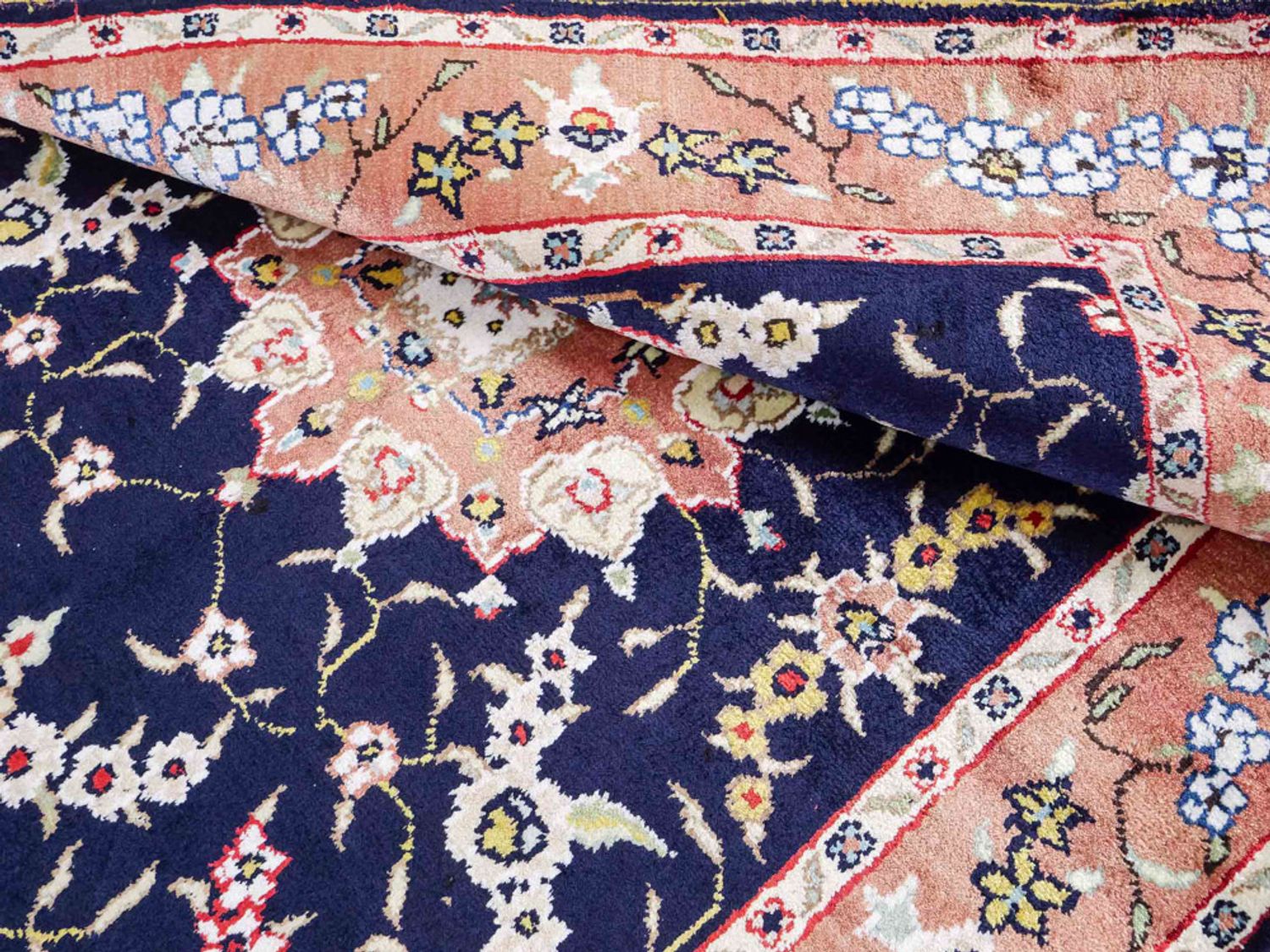 Hedvábný koberec - Čínské hedvábí - 123 x 78 cm - tmavě modrá