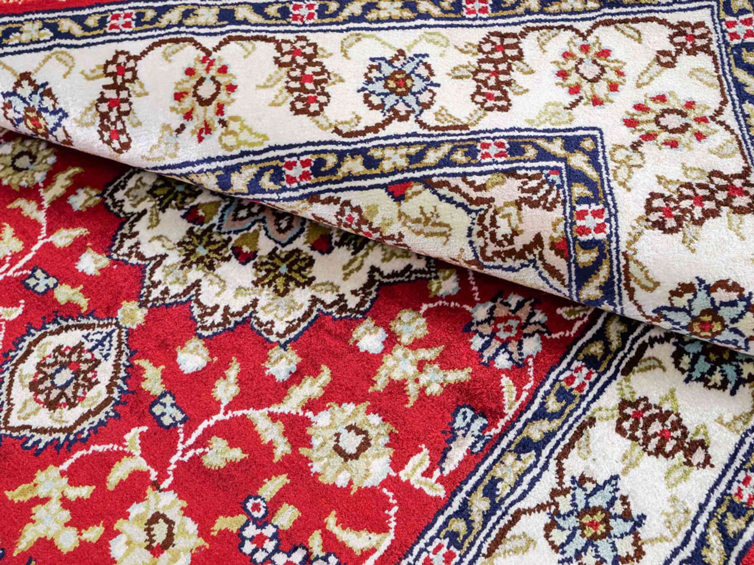 Hedvábný koberec - Čínské hedvábí - 89 x 60 cm - červená