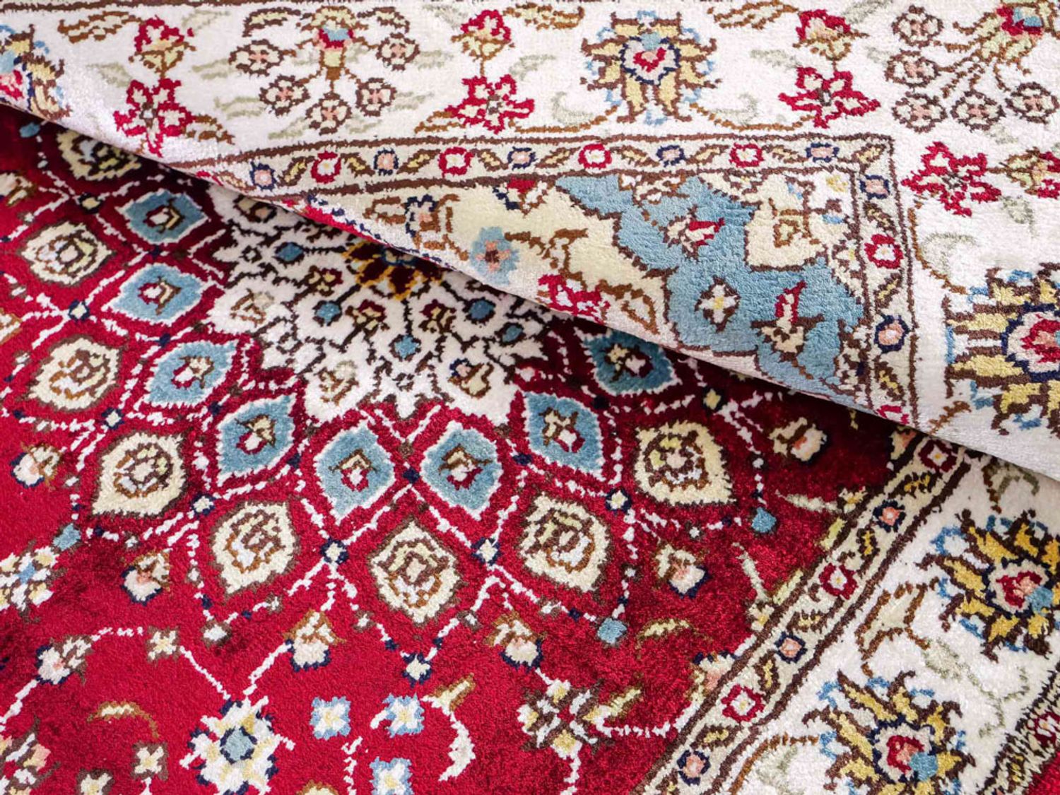 Hedvábný koberec - Čínské hedvábí - 87 x 56 cm - červená