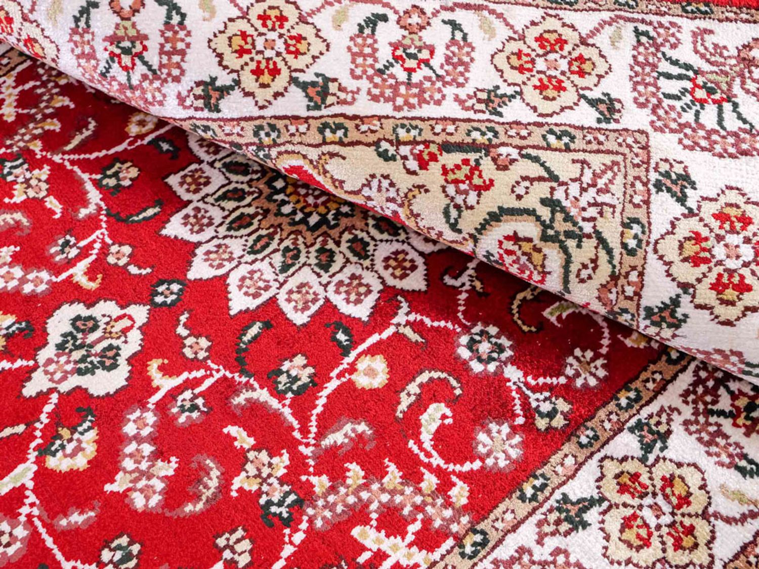 Hedvábný koberec - Čínské hedvábí - 91 x 62 cm - červená