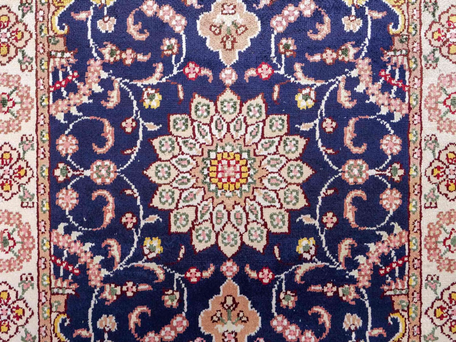 Hedvábný koberec - Čínské hedvábí - 91 x 61 cm - tmavě modrá