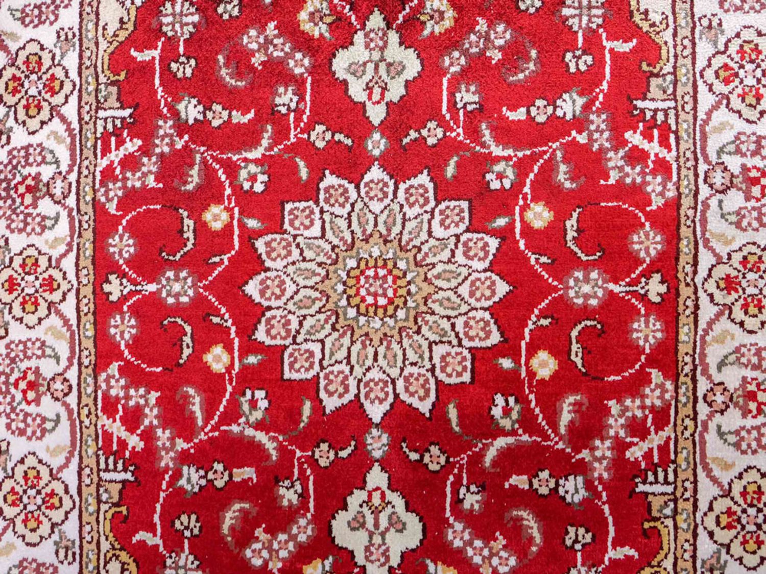Alfombra de seda - Seda china - 90 x 62 cm - rojo