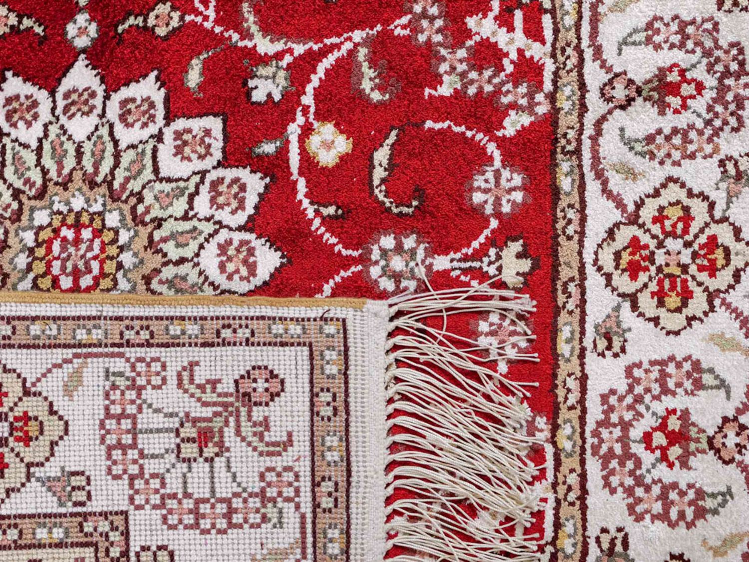 Hedvábný koberec - Čínské hedvábí - 89 x 62 cm - červená