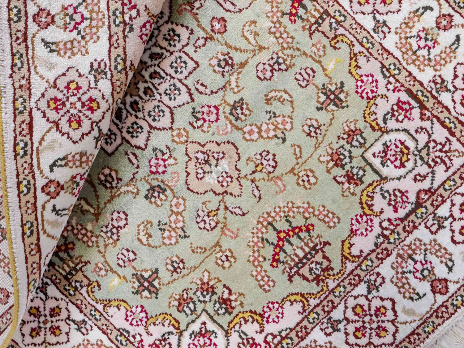 Hedvábný koberec - Čínské hedvábí - 92 x 63 cm - pískový