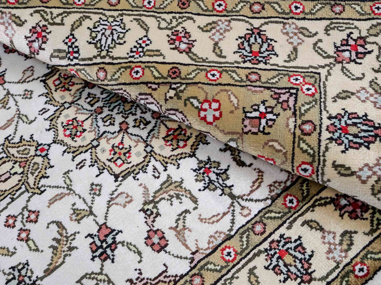 Hedvábný koberec - Čínské hedvábí - 91 x 61 cm - béžová