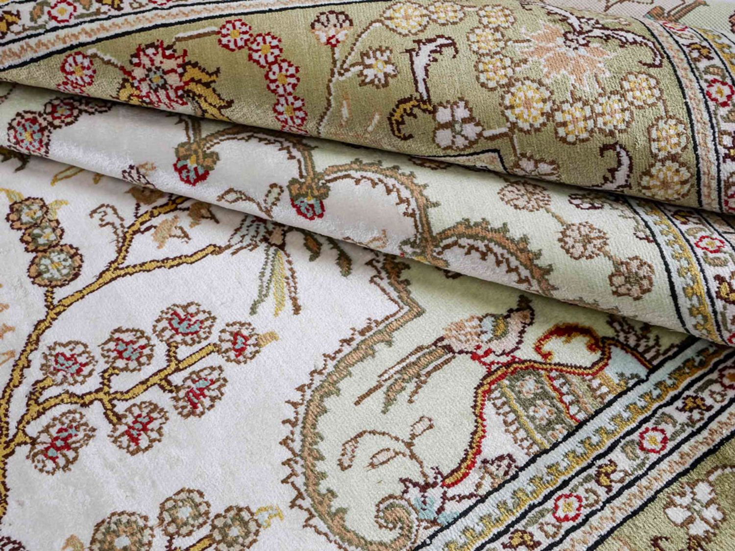 Hedvábný koberec - Čínské hedvábí - 183 x 124 cm - béžová