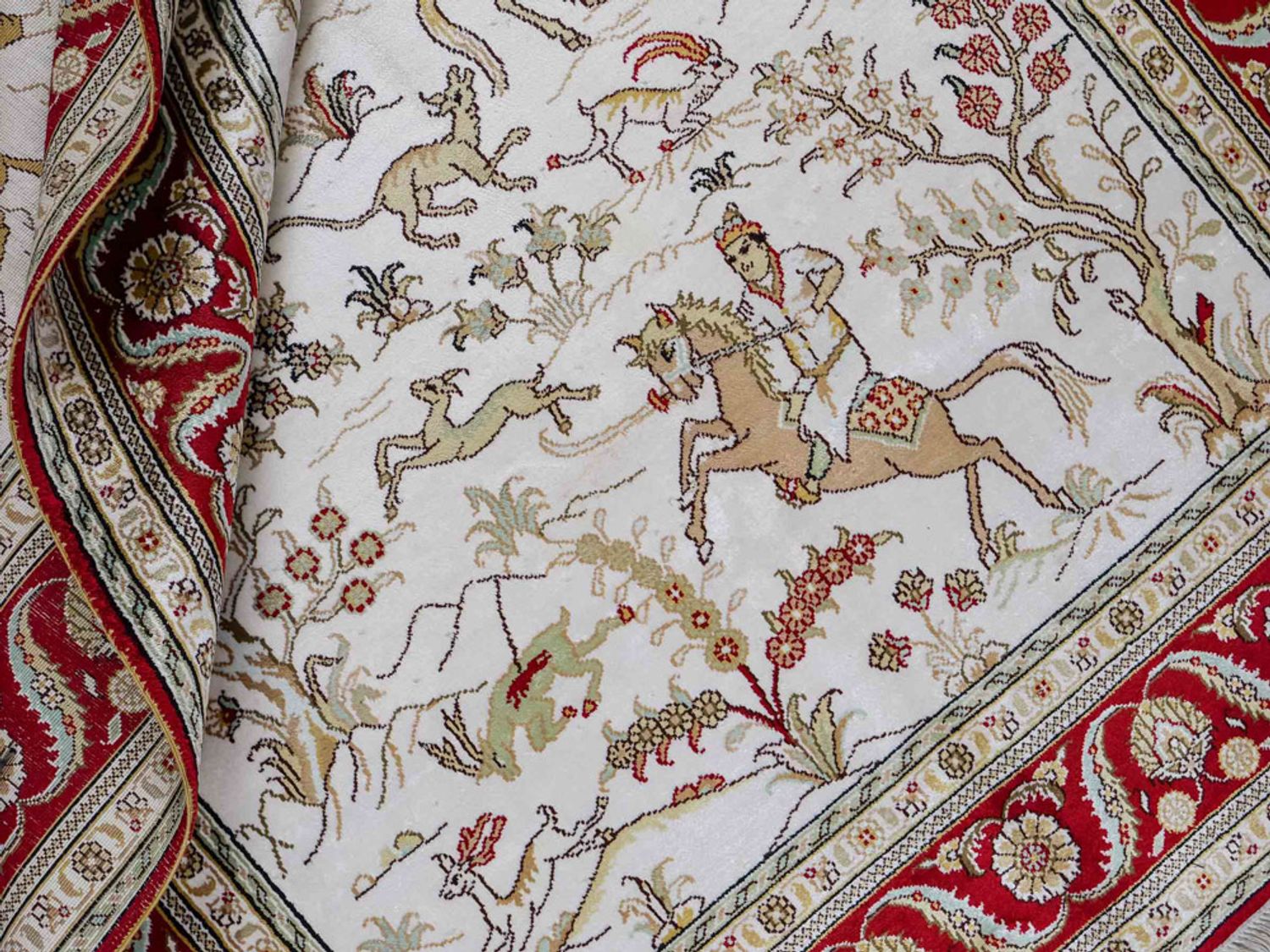 Hedvábný koberec - Čínské hedvábí - 183 x 124 cm - béžová