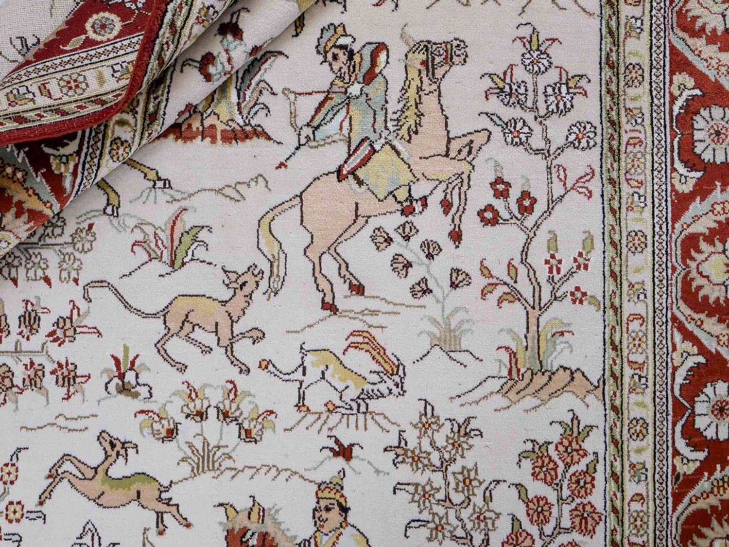 Hedvábný koberec - Čínské hedvábí - 193 x 121 cm - béžová