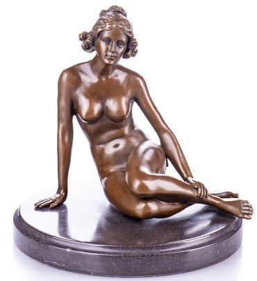Frauen Bronze Statue Frau nackt kniend auf Marmorsockel Aktmodell 