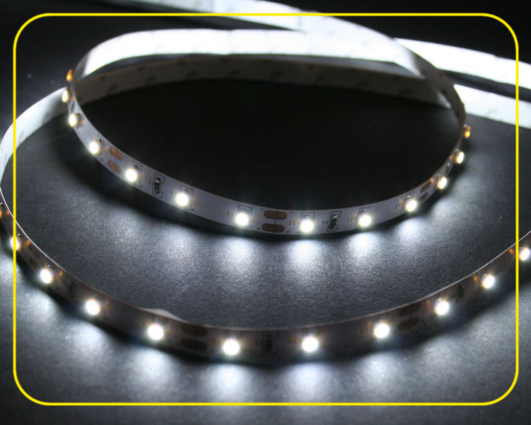 LE 5M Dimmbar LED Strip Set, Kaltweiß, 12V, Selbstklebend LED