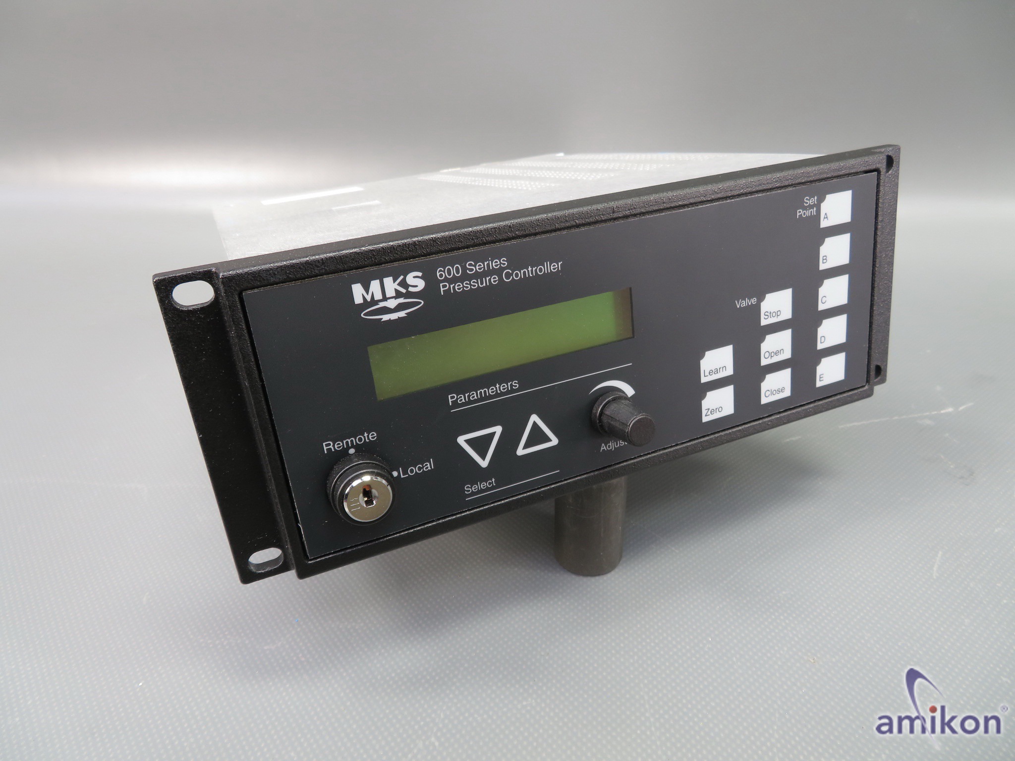 MKS 600 Series Pressure Controller 651C-15616-S145 | Amikon-Shop.de ...