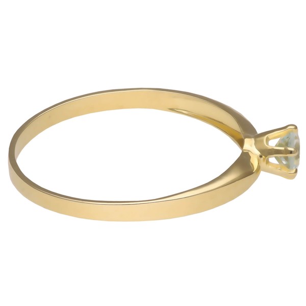 Ring aus 585 Gelbgold mit Aquamarin hellblau liegend