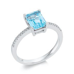 Ring aus 750 Weißgold Topas 1,84ct skyblue 20 Diamanten 0,07ct TW-SI B:8,4mm