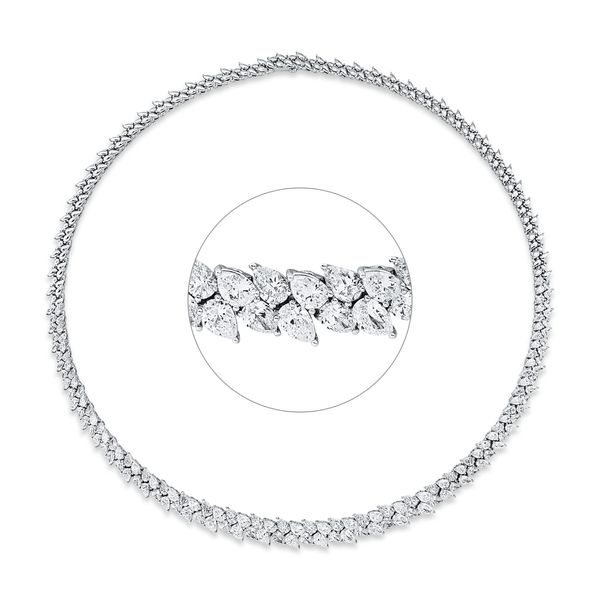 Collier aus 750 Weißgold 136 Diamanten 14.36ct
