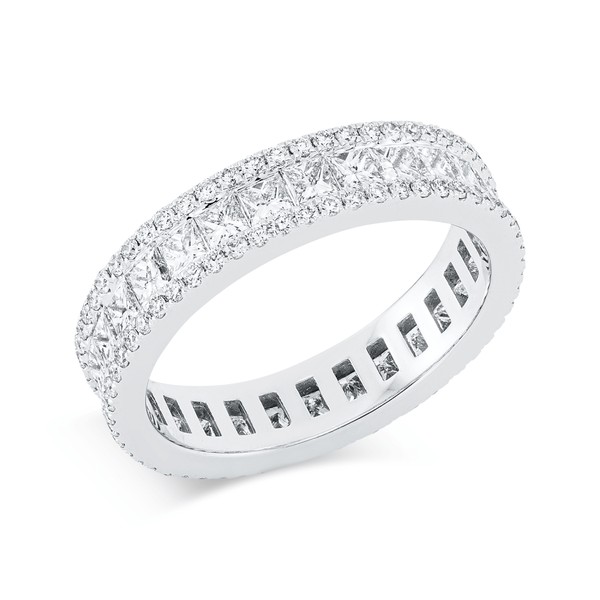 Ring aus 750 Weißgold 141 Brillanten 2.25ct