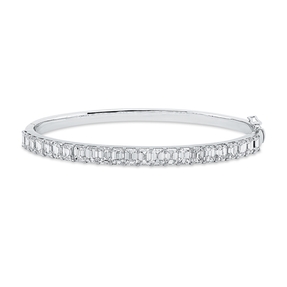 Armreif aus 750 Weißgold 23 Diamanten Smaragd-Schliff 7,16ct TW-VSI 48x58mm Armreif aus 750 Weißgold 23 Diamanten Smaragd-Schliff 7,16ct TW-VSI 48x58mm