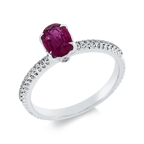 Ring aus 750 Weißgold Rubin 0,94ct rot 26 Brillanten 0,1ct TW-SI B:7mm 4er-Krappe