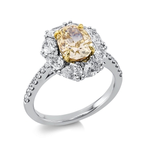 Ring aus 750 Gold gelb/weiß 27 Diamanten 3,12ct TW-VSI B:13,6mm 4er-Krappe