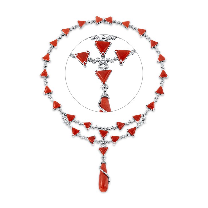 Collier aus 750 Weißgold 27 Koralle 198 Brillanten 2.93ct