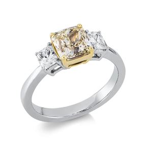 Ring aus 750 Gold gelb/weiß 3 Diamanten 2,26ct B:6,5mm 4er-Krappe