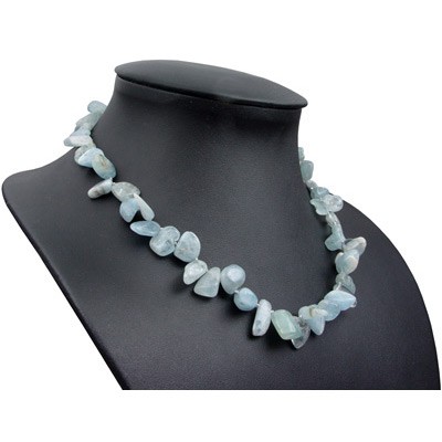Kette aus Aquamarin 47cm