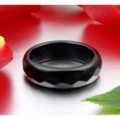 Ring aus Onyx facettiert 6mm breit