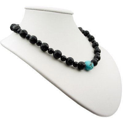 Kette aus Lava und Onyx und Türkis