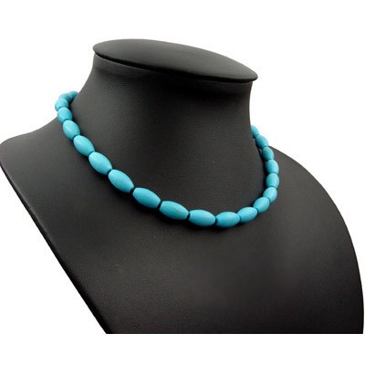 Kette aus Türkis-Howlith olive