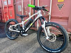 E-BIke20ハイパワー X20 Electric Bicycle, 250W Motor, 20