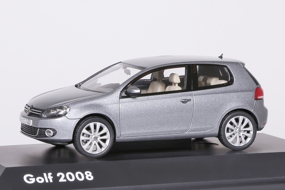 VW Golf IV 3-türer grau metallic Schuco 1:43 NEU/OVP 5K0 099 300 A A7T