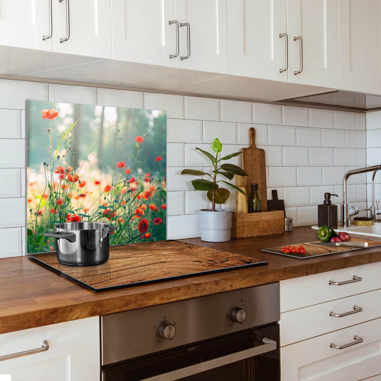 banjado Küchenrückwand Glas  selbstklebend ohne Bohren, Herd Spritzschutz Wand aus Echtglas ESG, magnetisch mit Motiv Waldmohn
