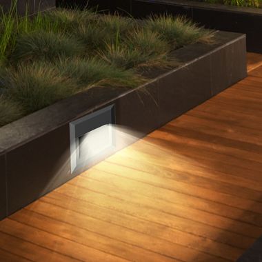Segnapasso a LED, larghezza 12,4 cm, nero