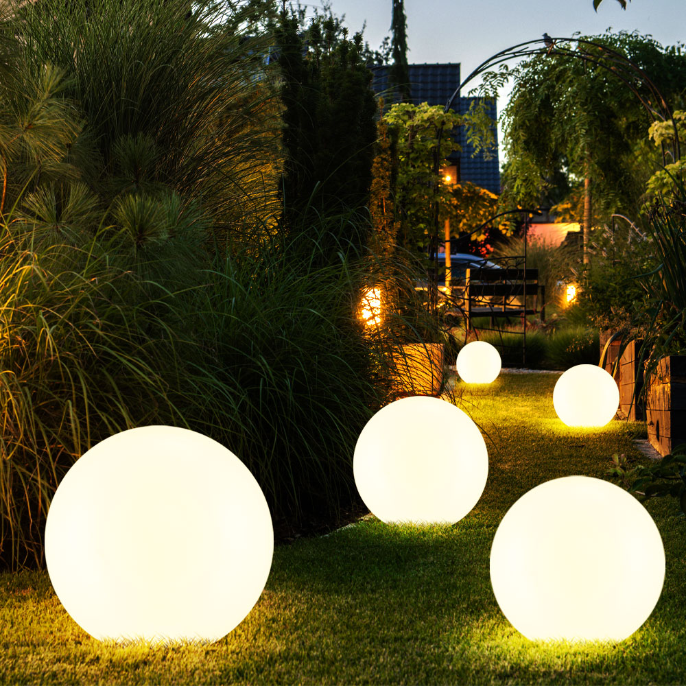 Lot de 3 lampes boules solaires LED patio prise projecteur jardin éclairage  extérieur piquets de sol, ETC Shop: lampes, mobilier, technologie. Tout  d'une source.