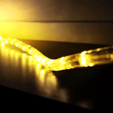 LED Lichterschlauch, gelb, 1,5 m Zuleitung, Stecker, 600 cm