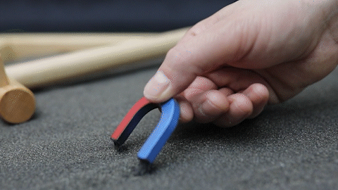 Magnetischer Sand mit spezieller Schicht