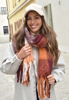 Karo Webschal mit langen Fransen Look
