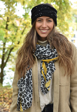 Grobstrick Stirnband mit Pailletten Look