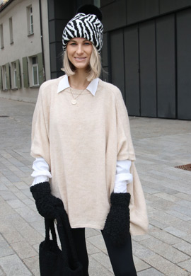 Strick Bommelmütze mit Zebra Muster Look