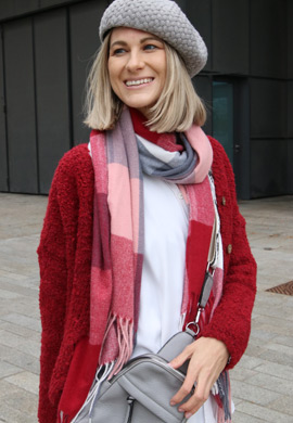 Feinstrick Baskenmütze mit Flechtmuster Look