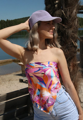 Papierstroh Baseball Cap Look