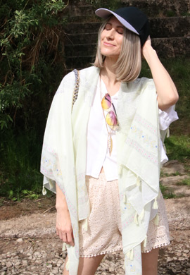 Leichter Poncho mit Ethno Muster Look