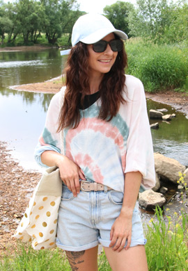 Leichter Feinstrick Poncho mit Batik Muster Look