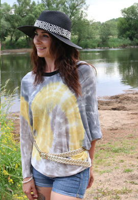 Leichter Feinstrick Poncho mit Batik Muster Look