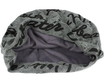 styleBREAKER Unisex Stoff Beanie Mütze mit Sprüche Print und Rissen im Destroyed Vintage used Look 04024182