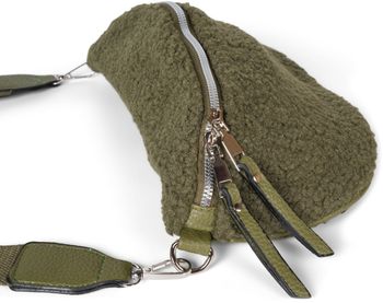 styleBREAKER Damen Teddyfell Halbmond Crossbody Schultertaschen Einfarbig, verstellbarer Schultergurt 02012403