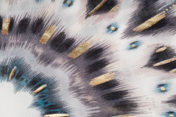 styleBREAKER Damen Schal Batik Shibori Muster mit Metallic Streifen, Leichtes Ethno Tuch mit kurzen Fransen 01016228