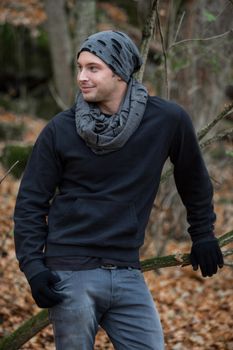 styleBREAKER Beanie Mütze im Destroyed Vintage used Look, Slouch Longbeanie, Unisex 04024036