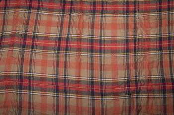 styleBREAKER quadratischer XXL Schal, Deckenschal mit schottischem Tartan Plaid Karo Muster und Fransen, Unisex 01018136