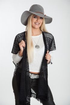 styleBREAKER Bogart Hut, Fedora Knautschhut mit Zierband in Wildleder Optik, Cowboy Hut, Damen 04025009